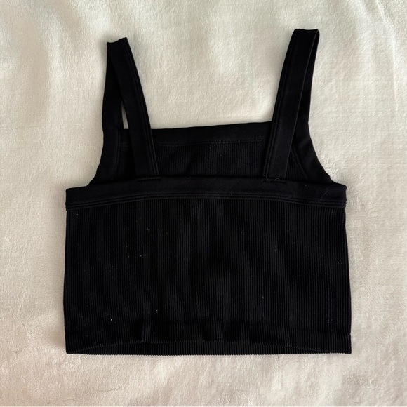 Cotton On - Black Ribbed Tank Crop Top - Picture 2 of 3